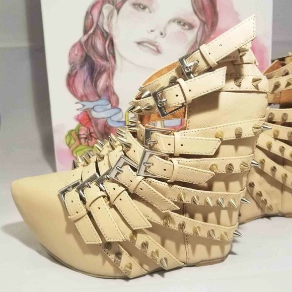 Jeffrey Campbell Zip 2 Stud in Ivory New in box! - Picture 1 of 8